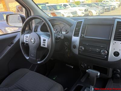 2019 Nissan Frontier SV V6  4X4 w/Back up Camera - Photo 10 - San Marcos, CA 92078