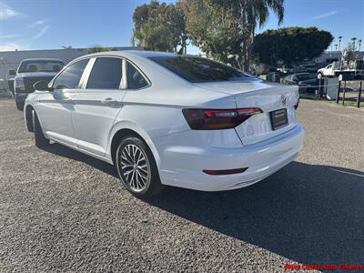 2019 Volkswagen Jetta SEL w/Bk Up Camera - Photo 11 - San Diego, CA 92111