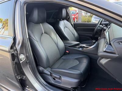 2020 Toyota Camry SE w/Bk Up Camera - Photo 12 - San Marcos, CA 92078