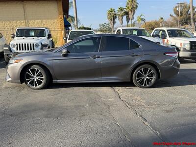 2020 Toyota Camry SE w/Bk Up Camera - Photo 6 - San Marcos, CA 92078