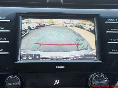 2020 Toyota Camry SE w/Bk Up Camera - Photo 18 - San Marcos, CA 92078