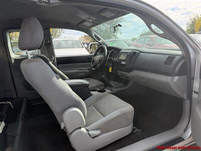 2015 Toyota Tacoma 5 speed manual  Access Cab - Photo 4 - San Marcos, CA 92078
