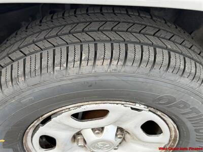 2015 Toyota Tacoma 5 speed manual  Access Cab - Photo 8 - San Marcos, CA 92078
