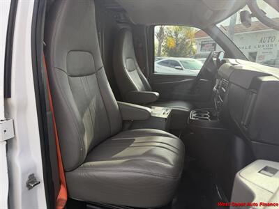 2015 Chevrolet Express 2500  Cargo- w/Bk up Camera - Photo 10 - San Marcos, CA 92078