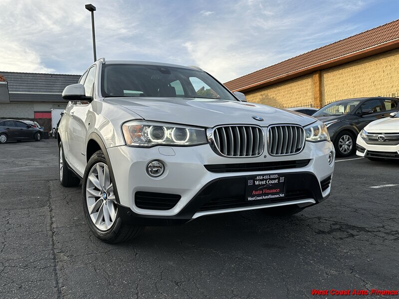 2017 BMW X3 sDrive28i  w/Navigation and Back up Camera