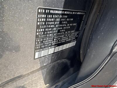2018 Volkswagen Tiguan 2.0T SE  & Bk Up Camera - Photo 35 - San Diego, CA 92111