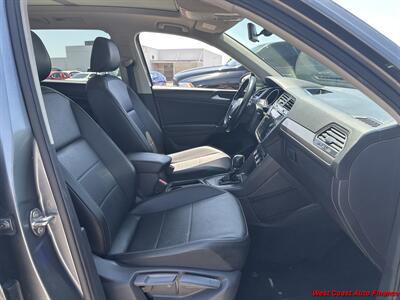 2018 Volkswagen Tiguan 2.0T SE  & Bk Up Camera - Photo 16 - San Diego, CA 92111