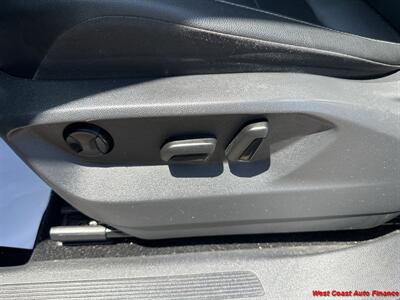 2018 Volkswagen Tiguan 2.0T SE  & Bk Up Camera - Photo 28 - San Diego, CA 92111