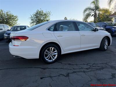 2020 Volkswagen Passat SE w/Bk Up Camera - Photo 12 - San Marcos, CA 92078