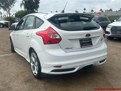 2013 Ford Focus ST  6 Speed Manual w/Navi - Photo 11 - San Diego, CA 92111