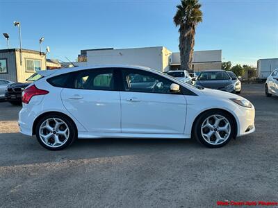 2013 Ford Focus ST  6 Speed Manual w/Navi - Photo 58 - San Diego, CA 92111