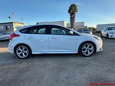 2013 Ford Focus ST  6 Speed Manual w/Navi - Photo 6 - San Diego, CA 92111