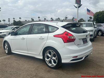 2013 Ford Focus ST  6 Speed Manual w/Navi - Photo 53 - San Diego, CA 92111