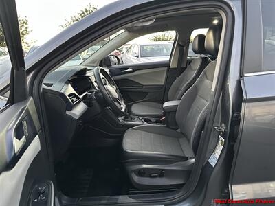 2022 Volkswagen Taos SE  w/Bk Up Camera - Photo 21 - San Marcos, CA 92078