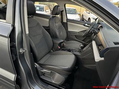 2022 Volkswagen Taos SE  w/Bk Up Camera - Photo 17 - San Marcos, CA 92078