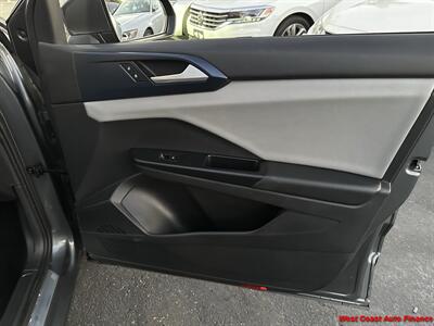 2022 Volkswagen Taos SE  w/Bk Up Camera - Photo 18 - San Marcos, CA 92078