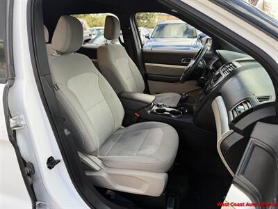2018 Ford Explorer XLT w/Back up Camera - Photo 10 - San Marcos, CA 92078