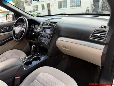 2018 Ford Explorer XLT w/Back up Camera - Photo 3 - San Marcos, CA 92078