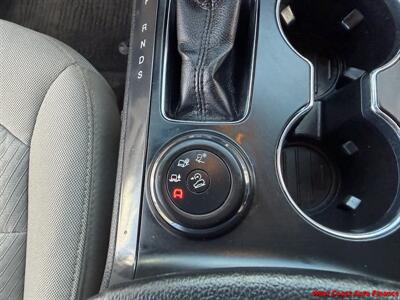 2018 Ford Explorer XLT w/Back up Camera - Photo 14 - San Marcos, CA 92078