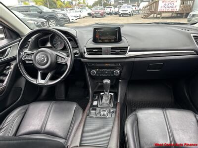 2017 Mazda Mazda3 Touring   - Photo 3 - San Diego, CA 92111