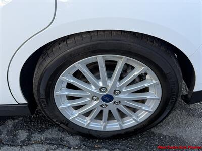 2016 Ford C-MAX Energi SEL Hybrid - Photo 21 - San Marcos, CA 92078