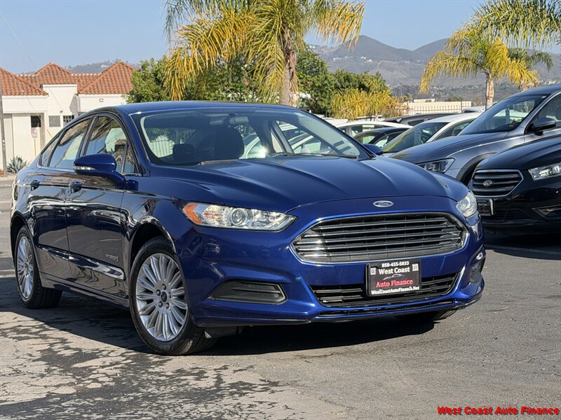 2013 Ford Fusion SE   - Photo 1 - San Marcos, CA 92078
