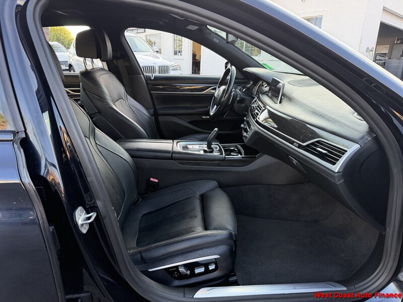 2017 BMW 7 Series 740i - Photo 28