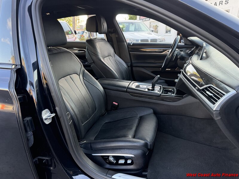 2017 BMW 7 Series 740i - Photo 15