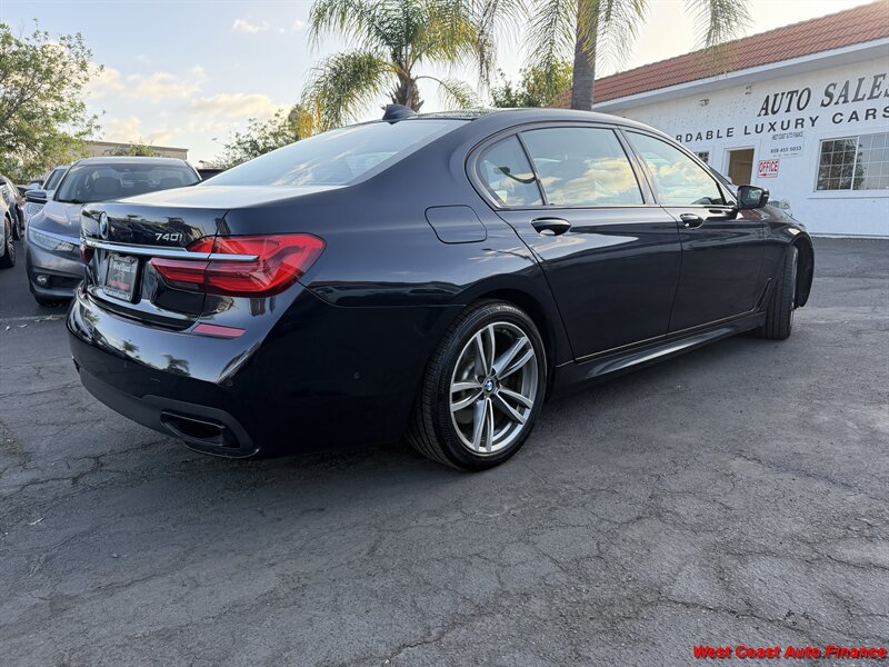 2017 BMW 7 Series 740i - Photo 8