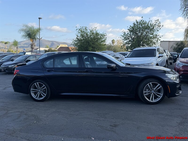 2017 BMW 7 Series 740i - Photo 6