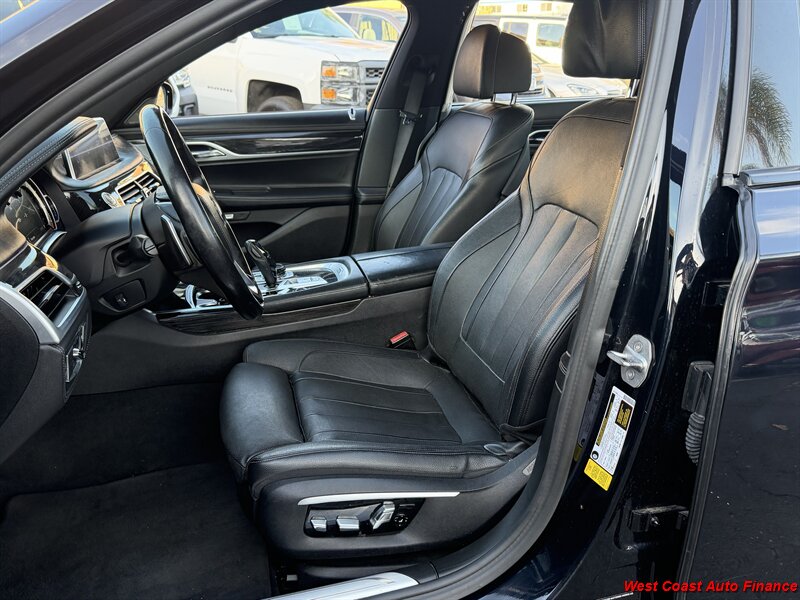 2017 BMW 7 Series 740i - Photo 18