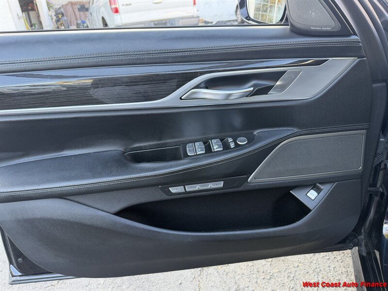 2017 BMW 7 Series 740i - Photo 7