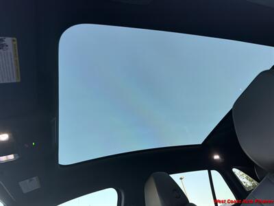2022 Volkswagen ID.4 Pro S AWD- w/Navigation and Back up Camera - Photo 11 - San Marcos, CA 92078