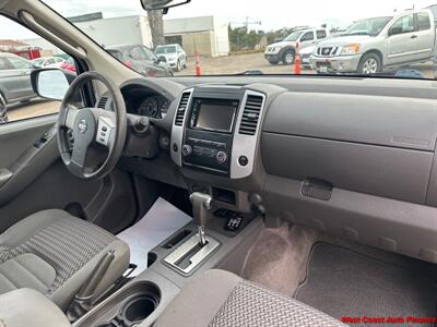 2010 Nissan Frontier SE V6  w/Bk Up Camera - Photo 23 - San Diego, CA 92111
