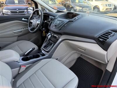 2015 Ford C-MAX Hybrid SE - Photo 11 - San Marcos, CA 92078