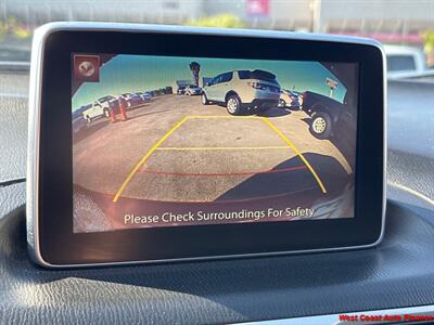 2015 Mazda Mazda3 i Touring  w/Bk Up Camera - Photo 32 - San Diego, CA 92111