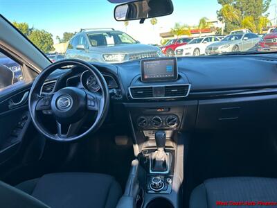 2016 Mazda Mazda3 i Sport  w/Bk Up Camera - Photo 11 - San Diego, CA 92111