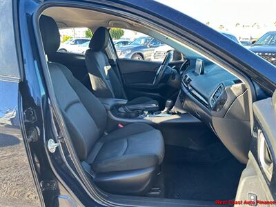 2016 Mazda Mazda3 i Sport  w/Bk Up Camera - Photo 24 - San Diego, CA 92111