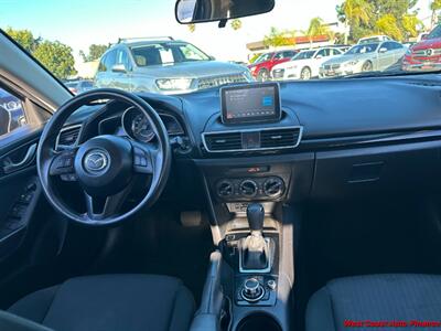 2016 Mazda Mazda3 i Sport  w/Bk Up Camera - Photo 3 - San Diego, CA 92111