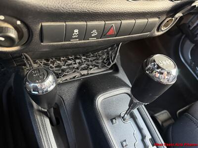 2015 Jeep Wrangler Sport  4X4 - Photo 5 - San Marcos, CA 92078