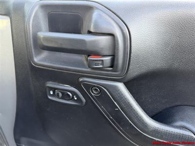 2015 Jeep Wrangler Sport  4X4 - Photo 39 - San Marcos, CA 92078