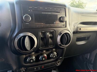 2015 Jeep Wrangler Sport  4X4 - Photo 22 - San Marcos, CA 92078