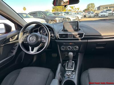 2016 Mazda Mazda3 i Sport  w/Bk Up Camera - Photo 15 - San Diego, CA 92111