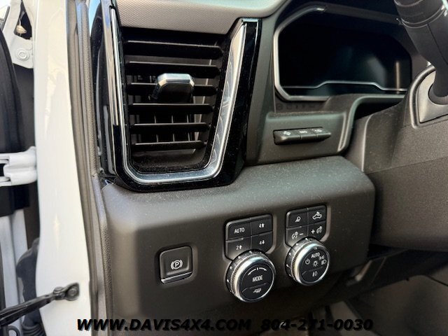 2024 GMC Sierra 3500 Denali HD Dually 4x4 Diesel - Photo 21 - North Chesterfield, VA 23237