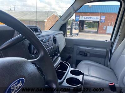 2017 Ford E-350 Superduty 16 Box Truck/Van With Lift Gate  And Roll Up Rear Door - Photo 8 - North Chesterfield, VA 23237