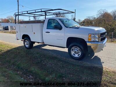 2013 Chevrolet Silverado 2500 HD Utility Truck   - Photo 2 - North Chesterfield, VA 23237