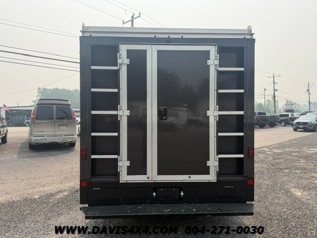 2022 Chevrolet Express 3500 Box Truck - Photo 4 - North Chesterfield, VA 23237