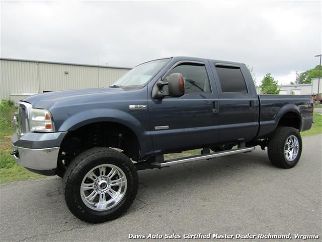 2005 Ford F-250 Super Duty XLT Diesel Lifted 4X4 Crew Cad SB