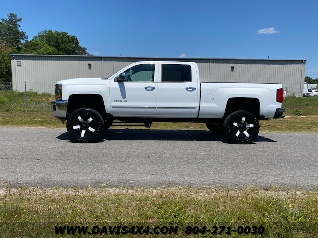 2015 Chevrolet Silverado 2500 HD Crew Cab LTZ Short Bed Lifted 4x4 Pickup