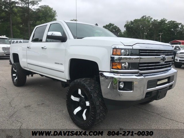 2015 Chevrolet Silverado 2500 HD Crew Cab LTZ Short Bed Lifted 4x4 Pickup